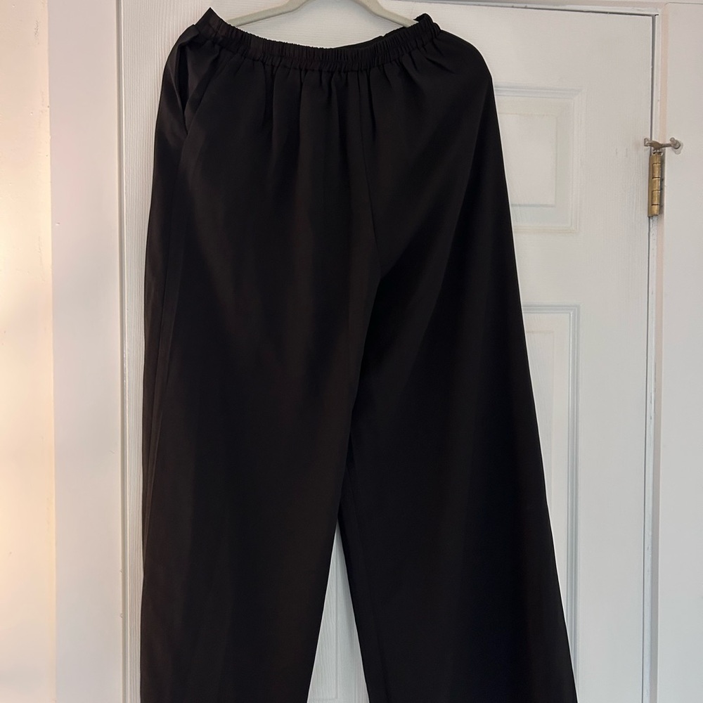 Silky 2 pc Pants/ wrap crop top